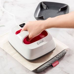 Cricut EasyPress 2 (Red)